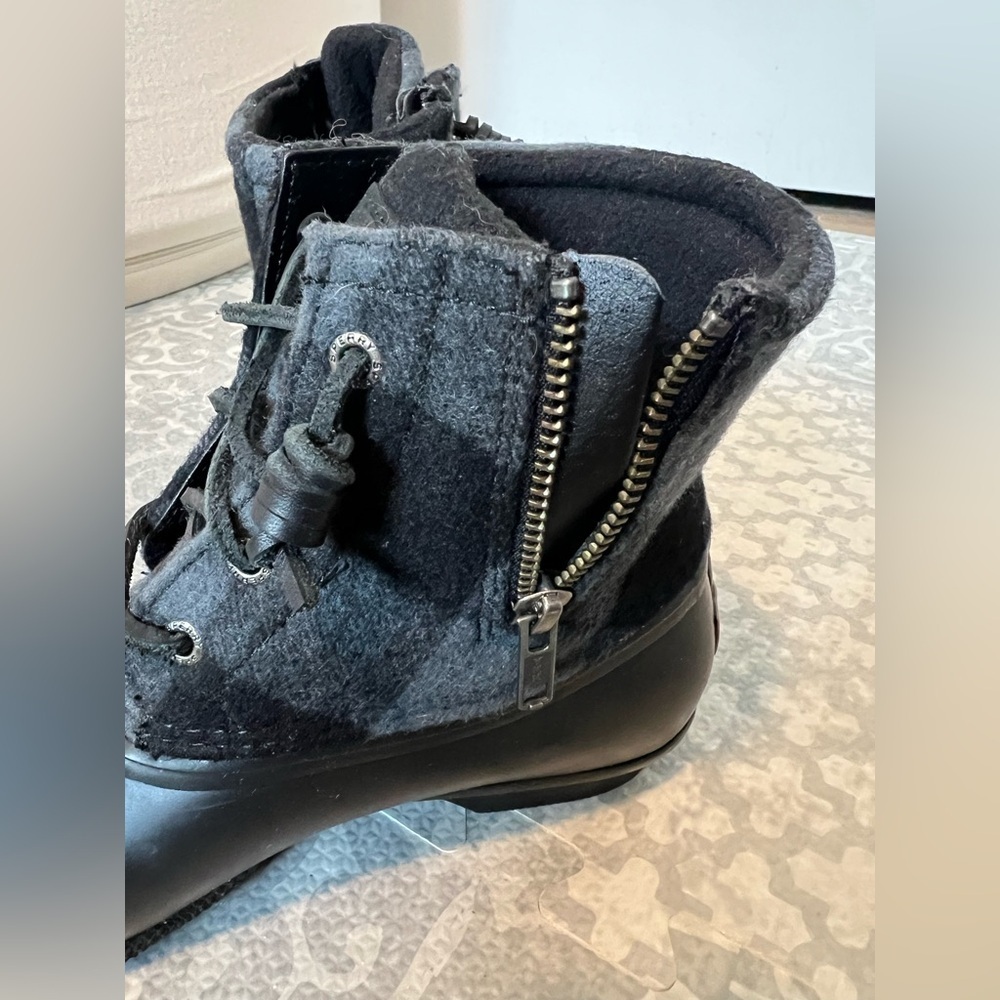 Sperry Saltwater Quilted Duckboot 7.5 - Picture 7 of 8